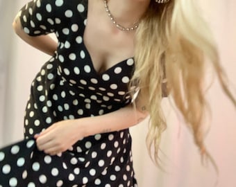 Sweetheart polka dot dress