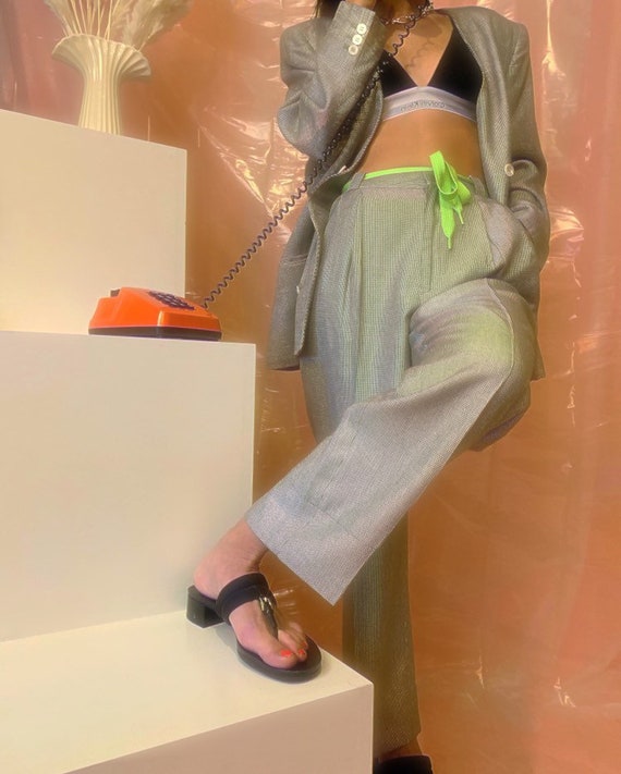 Lightweight pant suit