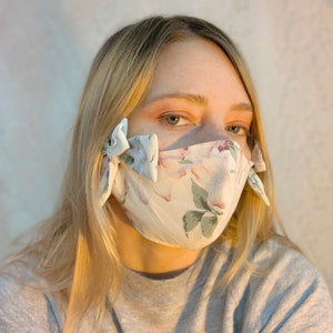 Handmade bow floral face mask image 2