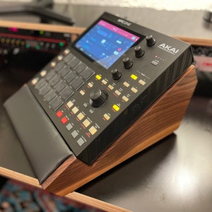 AKAI MPC ONE Custom Stand