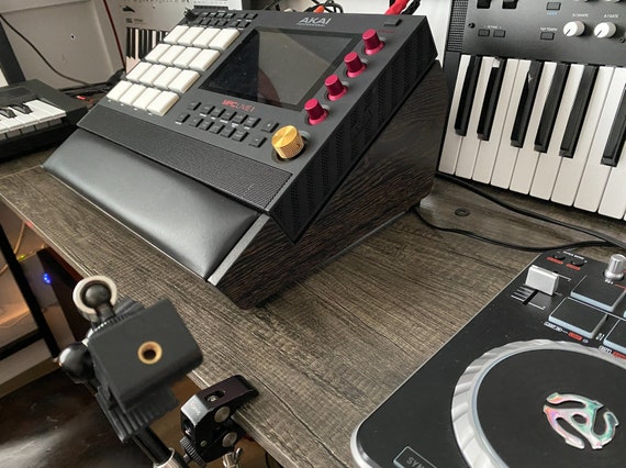 AKAI MPC LIVE 2 カスタムスタンド - Etsy 日本