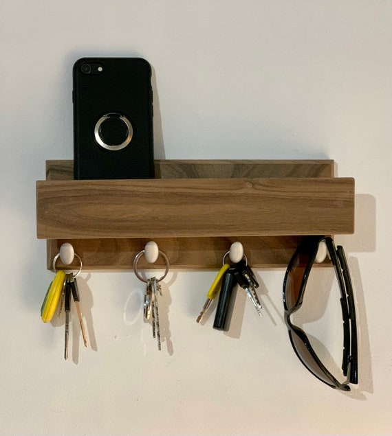 MODERN Wandhalterung SCHLÜSSELHALTER - Schlüssel- Und Telefonhalter aus Nussbaumholz mit 4 Haken, perfekter Eingangs-Organizer für Schlüssel und Jacken