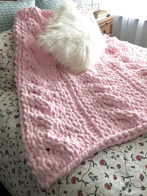Soft pink chunky knit blanket Chunky chenille knit blanket | Etsy