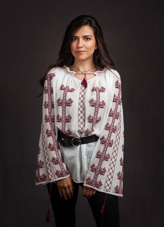 L, XL size 100% handmade embroidery Romanian folk 