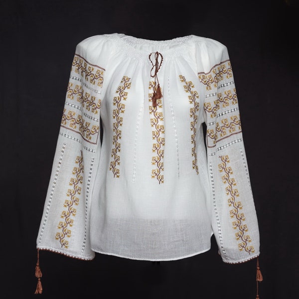 S sizes hand embroidered Romanian peasant blouse roumaine chemise brodée Rumänische folklore Bluse blusen tracht kleidung vetements