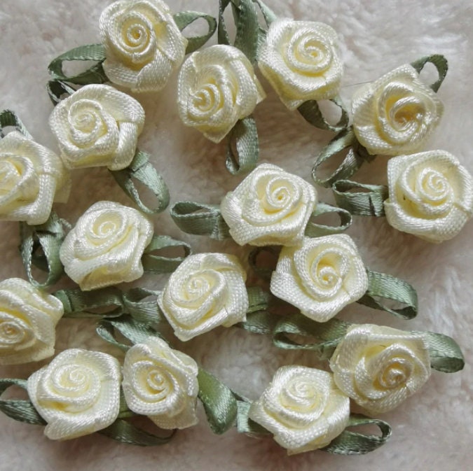 PATIKIL 0.6 Mini Satin Ribbon Roses, 50 Pcs Tiny Fabric Flowers  Embellishments Rosettes Applique for DIY Crafts and Wedding, Beige