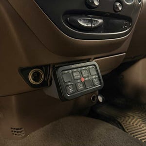 1st Gen Toyota Tundra & Sequoia Dash Ashtray Replacement – 8-Switch Auxbeam Mount
