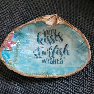 decoupage sea shell/trinket dish/decoupage shell dish/coastal decor/beach decor/ring dish/seashell trinket dish/decoupage trinket shell dish