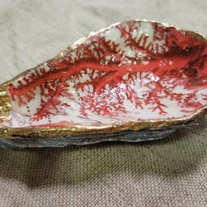 Sea shell trinket dish/decoupage shell/oyster shell dish/coastal decor/beach decor/ring dish/trinket dish/shell dish/decoupage trinket dish