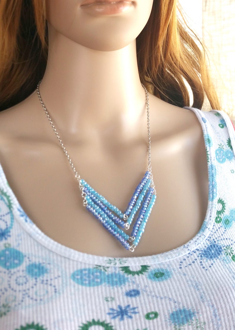 Aqua chevron necklace for women made with glass beads,beaded necklace for women,gift for her,summer necklace,sea and beach necklace for girl