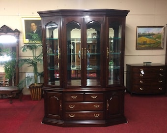 China Cabinet Thomasville Furniture, Lighted Cabinet, Formal Dining Room Furniture, Breakfront Display Cabinet, Storage Cabinet Vintage