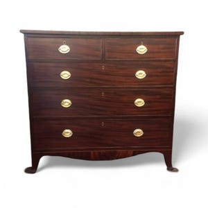 Antique Federal Mahogany Chest of Drawers - Circa 1840