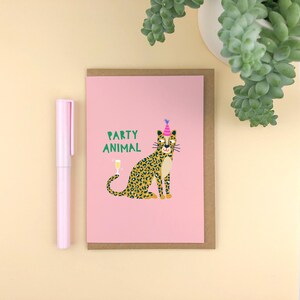 A6-verjaardagskaart feestbeest / luipaard / luipaardprint / feestbeest / verjaardagskaart / millennial / voor haar / vriendschap