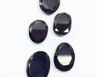 Black onyx faceted gemstone 20 to 23