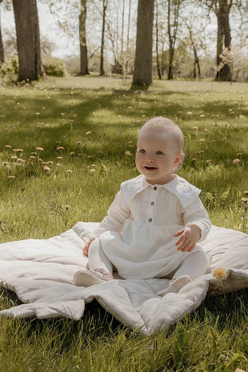 Linen play mat for newborns, babies and toddlers. Double side baby mat. Nursery playing rug. Baby shower, the birth gift. Newborn photo prop image 4