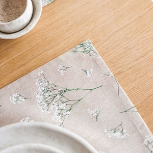 Set van 4 eettafelplacemats. Katoenen placemats voor zomertafel op boerderij. Minimale inrichting van de Scandinavische keuken. Beperkte editie. Klaar om te verzenden. afbeelding 2