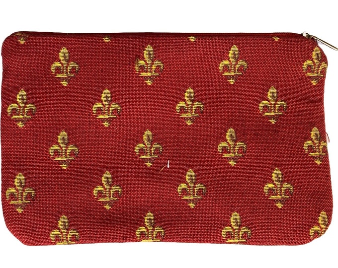 Gold Fleur de Lys on Red Background Hand Finished BELGIAN TAPESTRY Purse Pouch Toiletry Cosmetics Bag 17cm x 11cm, fully lined, zip & pull