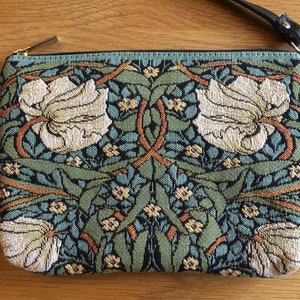 BELGIAN TAPESTRY Hand Finished Wm William MORRIS Pimpernel Fully Lined Clutch / Evening Bag 23CM X 16CM, detachable leather shoulder strap