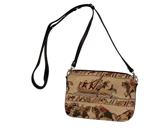 BELGIAN TAPESTRY Hand Finished Bayeux scene Fully Lined Clutch / Evening Bag 23CM X 16CM with detachable leather shoulder strap