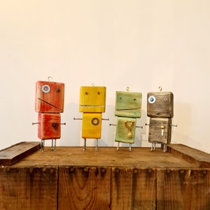 Recycled wooden robots/upcycled/ Robot Toy/College Student Gift/Steampunk Robot/Funny Office Decor Desk Accessories, Wooden Toys,