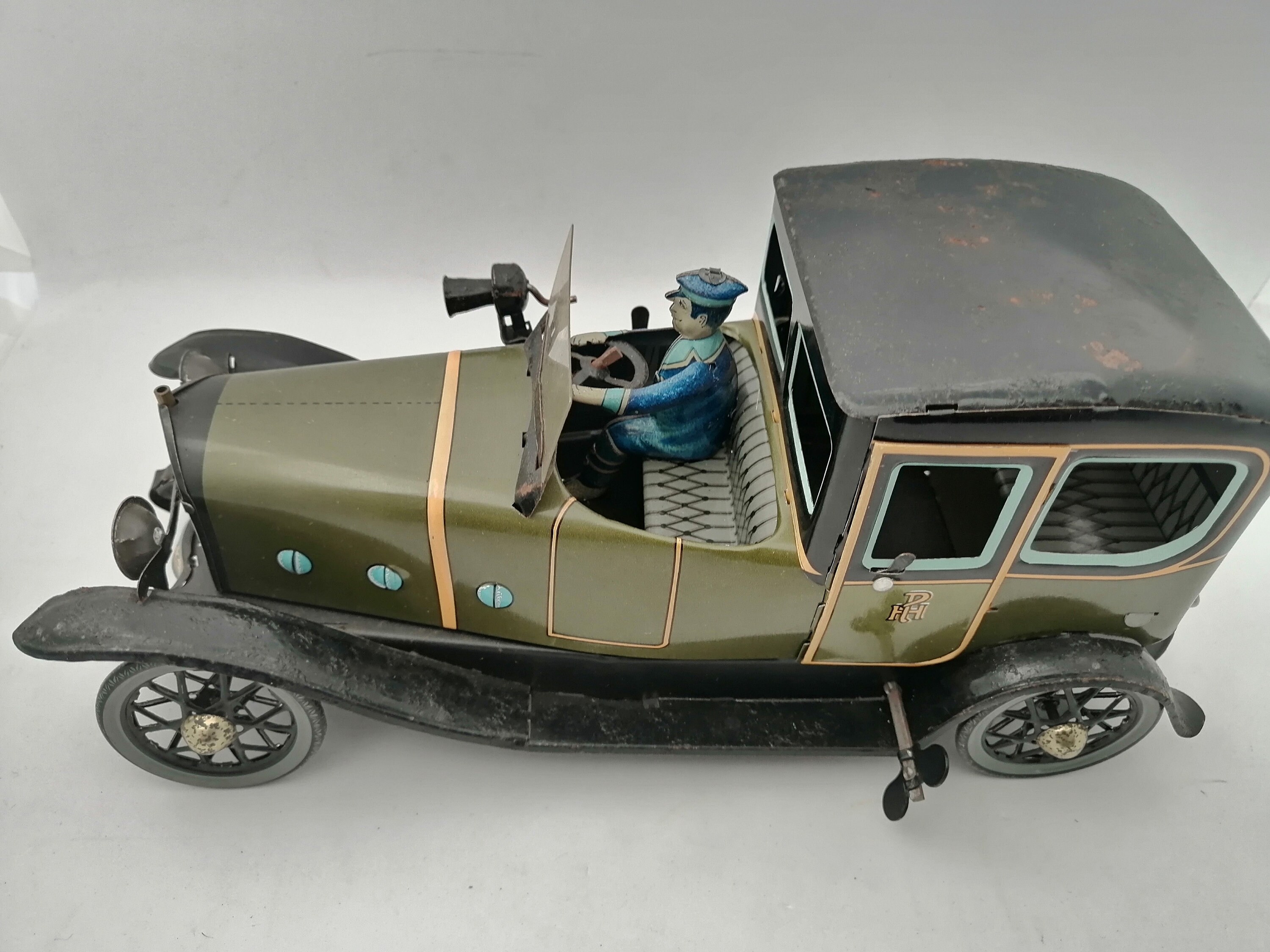 Vintage BIG PAYA HERMANOS 841 Lmousine Coupe 1923 - 15 Inches