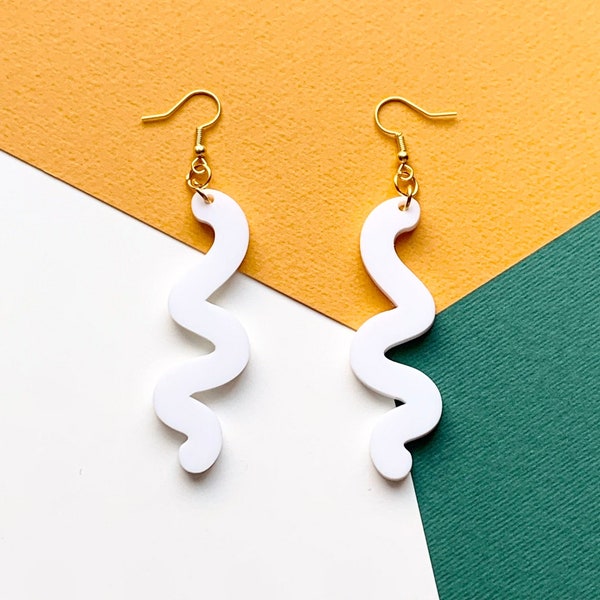 Custom handmade acrylic laser-cut jewellery || Earrings || Gift || Stocking filler || Abstract || Modern || Statement // Simple Squiggle