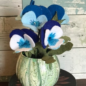 Pansy Felt Flowers, Pansies, Violets, Home Decor, handmade, Spring Decor, Mothers Day gift, Easter Gift, Valentines Day Gift image 8
