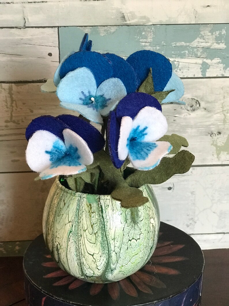 Pansy Felt Flowers, Pansies, Violets, Home Decor, handmade, Spring Decor, Mothers Day gift, Easter Gift, Valentines Day Gift image 8