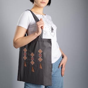 Bestickte Shopper-Tasche im Ethno-Stil ""Kititsi" graphit" Eco Shopper Bag, Damentasche, Eco Tote Bag, Einkaufstasche Frauen, Damentasche."