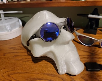 Oakley Sunglasses Stand Bob Head