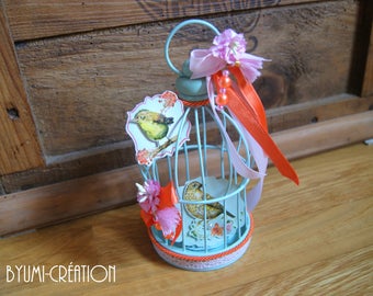 Contraption to turquoise/pink/orange birds