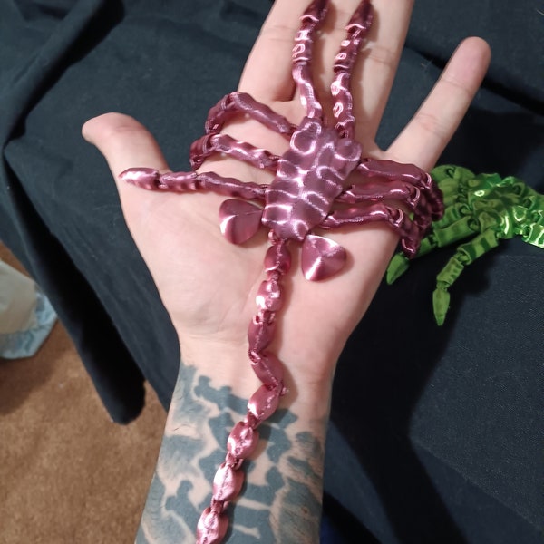 Flexi Facehugger - STL file - fully articulated fidget toy - print in place