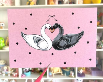 Schwarz-Weiß-Schwan | Mazzy Sterne Schwäne Verliebt Kokette Original Kunstdruck