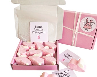 ULTIMI - Buona Pasqua! Piccoli dolcetti: piccola scatola rosa di coniglietti marshmallow. Personalizzabile.