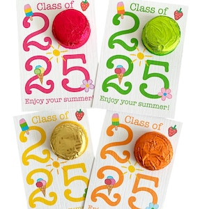Petites gâteries ! Cartes à jetons en chocolat sur le thème de l'été « Promotion 2025 ». Différentes couleurs/saveurs. Personnalisez. Cadeau idéal pour les élèves.