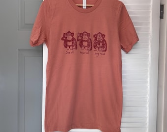 MENS Tan Wise Monkeys Cotton T.shirt.    Sizes S-XL