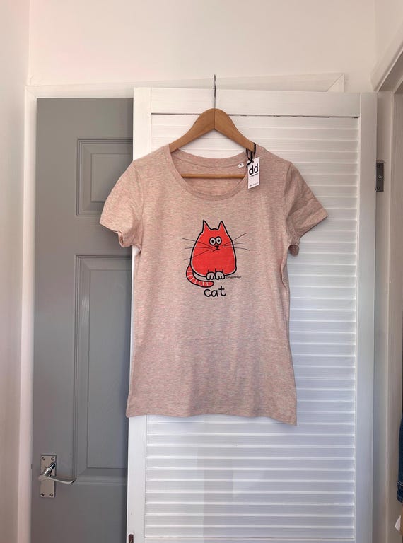 Womens fitted GINGER CAT T.shirt. Size 6-16