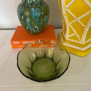 Vintage Anchor Hocking Olive Green Scalloped edges salad fruit dessert chip dip bowl collectable Mid Century Glassware