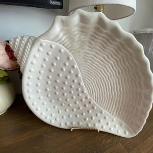 Vintage Style Eyes by Baum Brothers Seashell Platter - Large White Ceramic Hobnail Shell Serving Platter 18.5” Coastal Cottage Decor AS-IS
