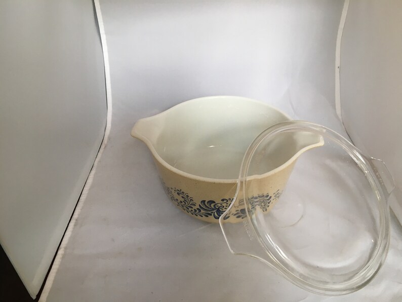 Vintage Pyrex 474 Homestead 1.5 Quart Casserole, Round Covered ...