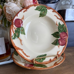 Vintage 1950s Franciscan Apple Rim Soup Bowls - Set of 7 - Gladding McBean California Ware Circular Backstamp Hand Painted Mid Century