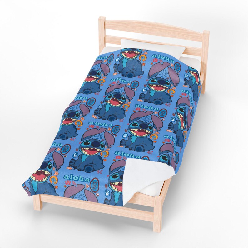 Manta de felpa de terciopelo con estampado Aloha de Stitch / Dibujos tropicales azules imagen 5