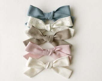 17 Colors to Choose From Swiss Dot Toddler Hair Bow Set