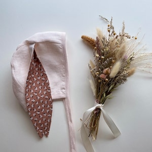 Bonnet floral rose avec oreilles de lapin, printemps, bonnet bébé fille, bonnet d'été, bonnet de Pâques, bonnet de lapin, bonnet fille, bonnet de soleil