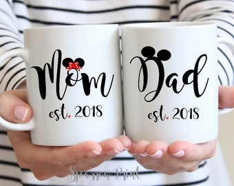 Mom and Dad Mugs Set| Mug Gift for New Parents|  Mom & Dad| Pregnancy Reveal Mug Set| New Baby Announcement| BA01