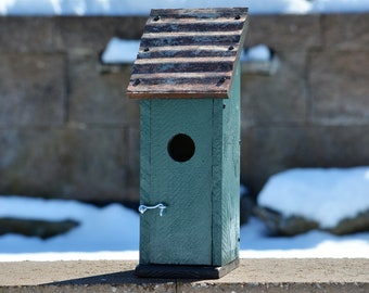 Rustic Bluebird Birdhouse