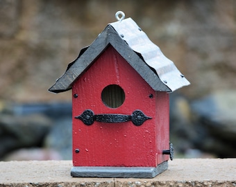 Small Rustic Birdhouse