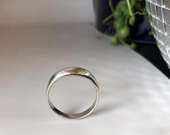 Low dome Silver bombé slimline signet rings in two finishes