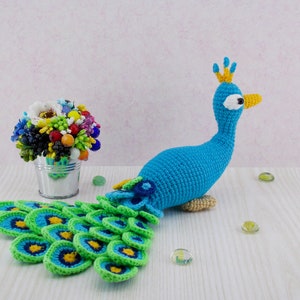 Amigurumi crochet pattern peacock / crocheted peacock / peacock / amigurumi birds / amigurumi animals pattern / stuffed peacock / bird /