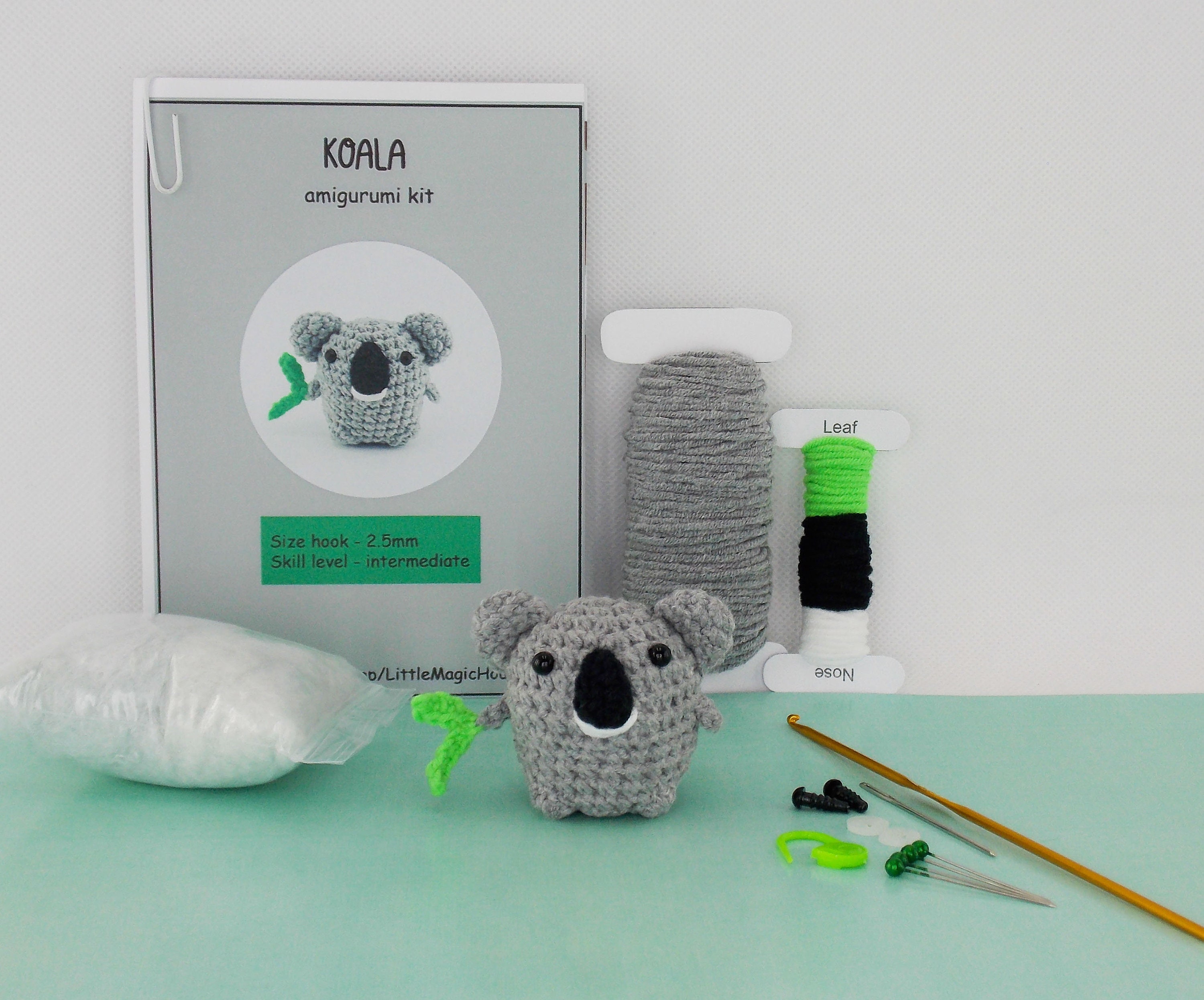 DIY Amigurumi Crochet Kit Christmas Tree / Craft Project / 